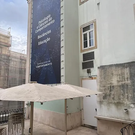 Little Dream For 5 In The Heart Of Lisbona